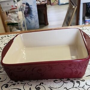 Home and Garden Party Baking Dish